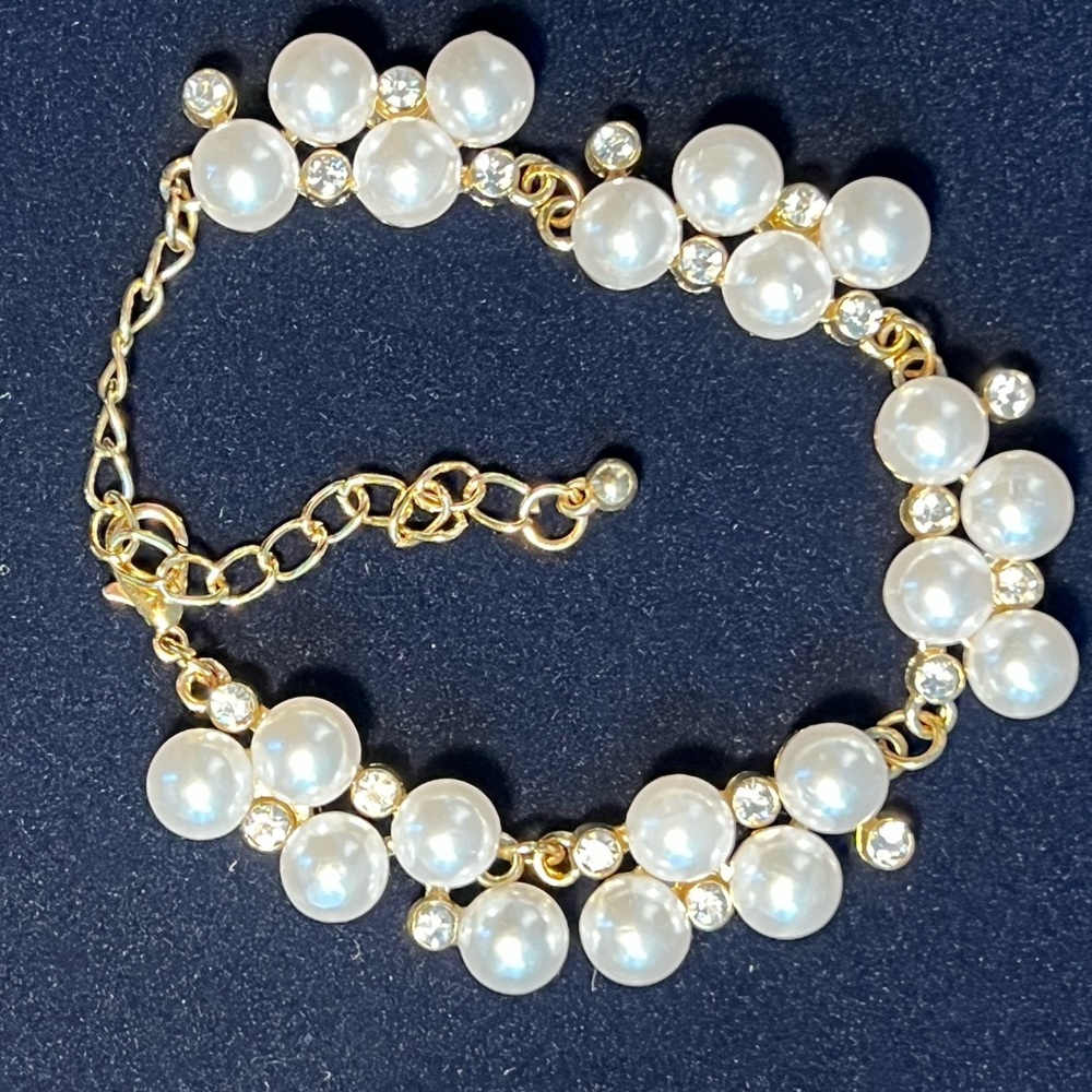 Gold and White Pearl Cluster Bracelet